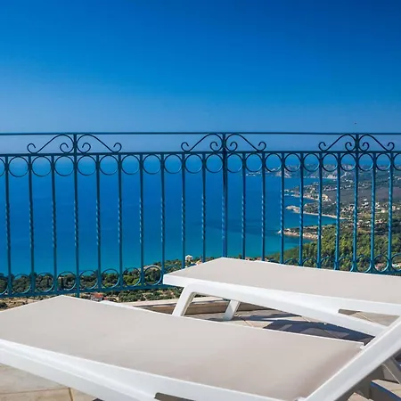 Emerald Villa Vlachata