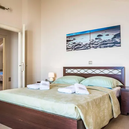 Emerald Вилла Влахата